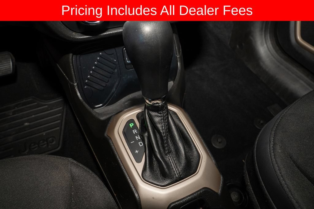 Used 2016 Jeep Renegade 75th Anniversary FWD image 14