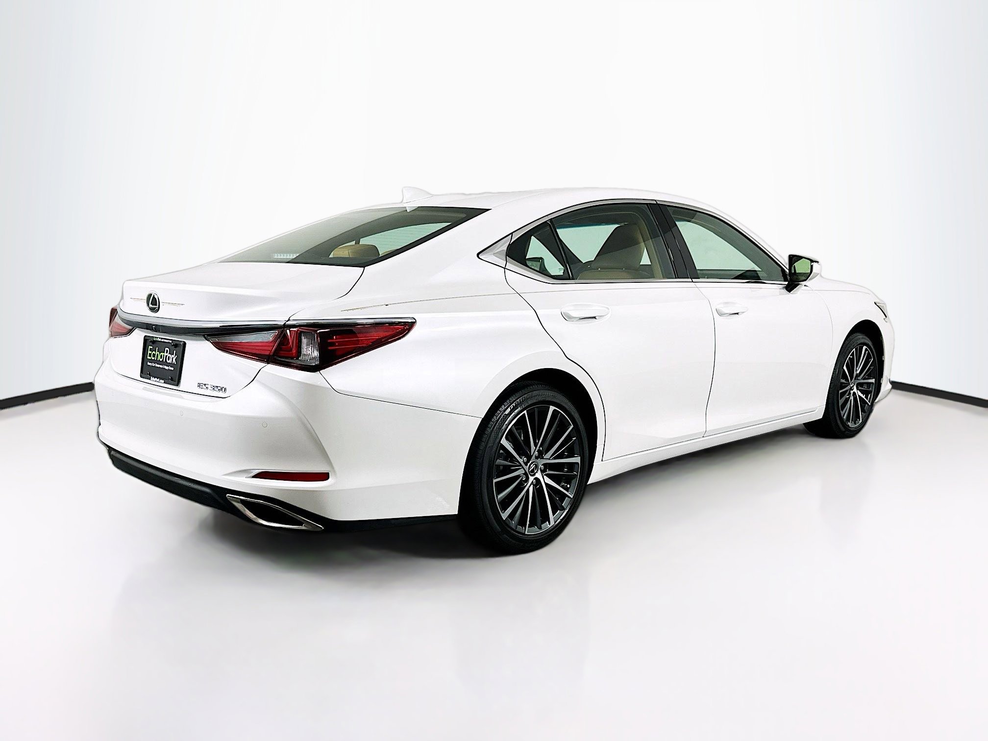 Used 2025 Lexus ES 350 w/ Premium Package image 9