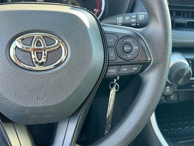 Used 2025 Toyota RAV4 LE image 22