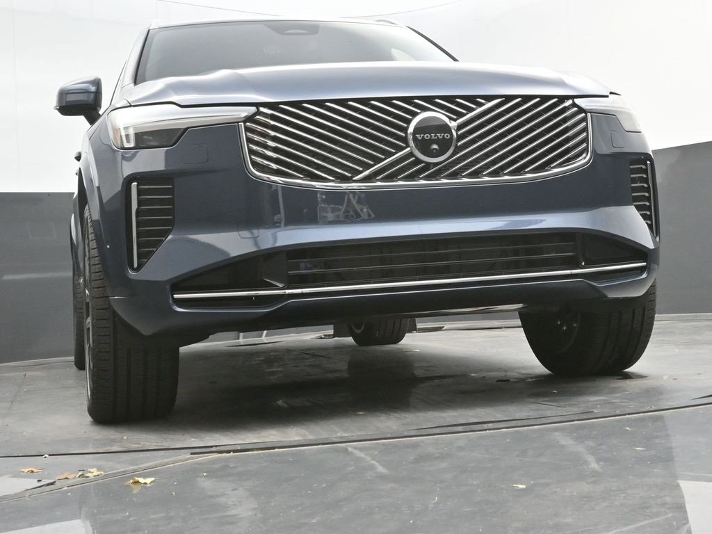 New 2026 Volvo XC90 B5 Plus image 24