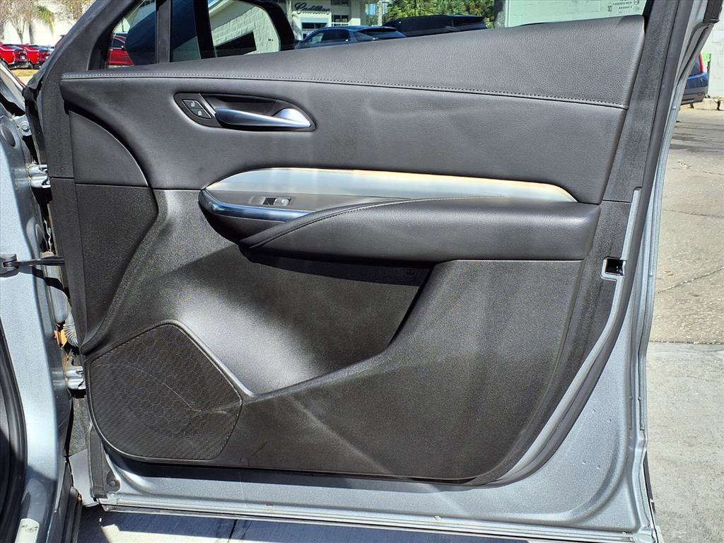 Certified 2023 Cadillac XT4 Premium Luxury image 11