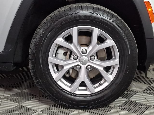 Used 2022 Jeep Grand Cherokee Limited AWD/4WD image 11