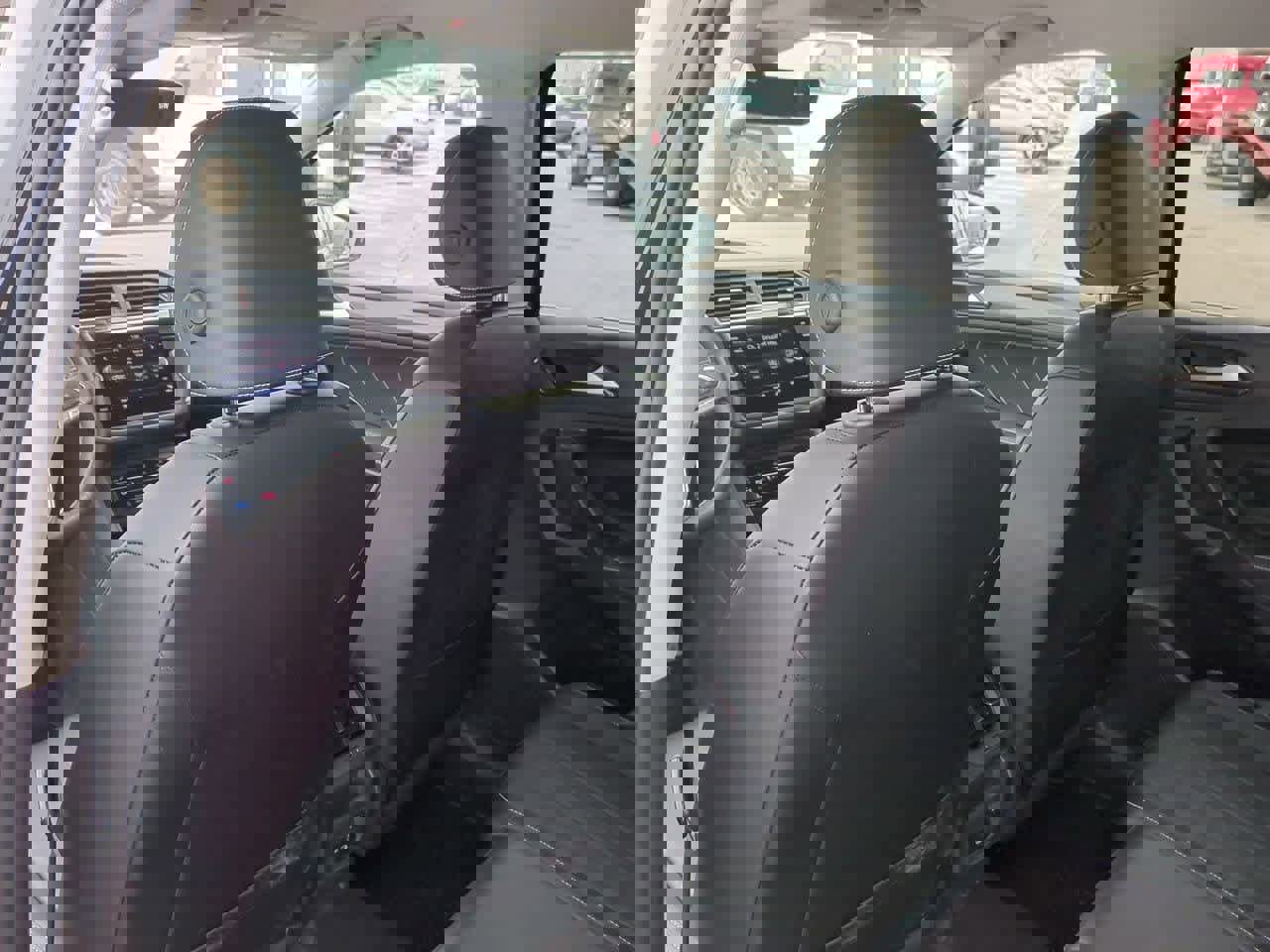 Used 2022 Volkswagen Tiguan SE image 17