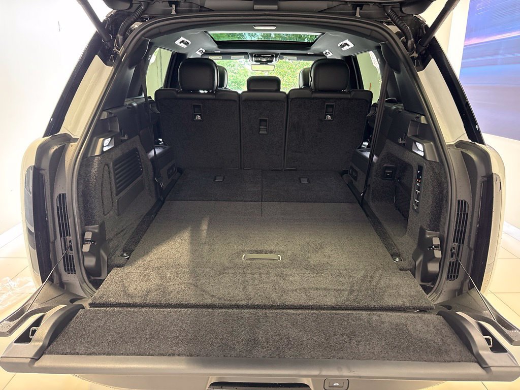 New 2026 Land Rover Range Rover Long Wheelbase SE AWD/4WD image 20