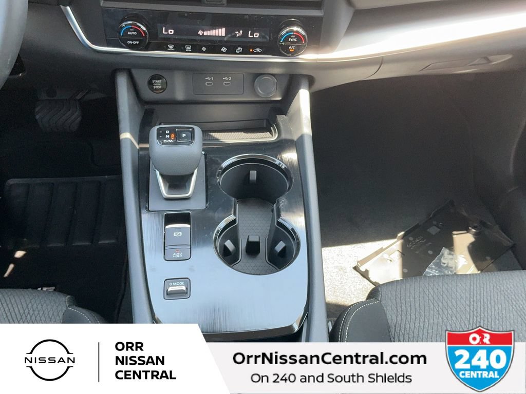 New 2026 Nissan Rogue SV FWD image 24