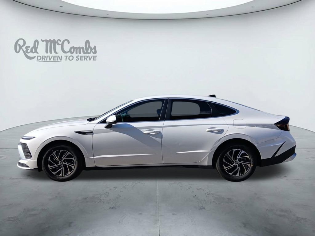 New 2026 Hyundai Sonata Blue FWD image 2