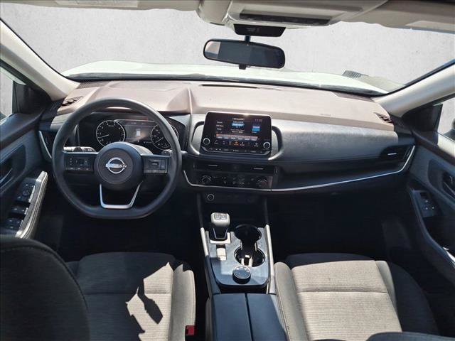 Used 2022 Nissan Rogue S AWD/4WD image 16