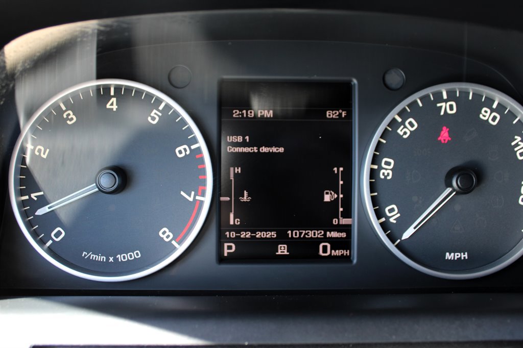 Used 2016 Land Rover LR4 HSE image 26