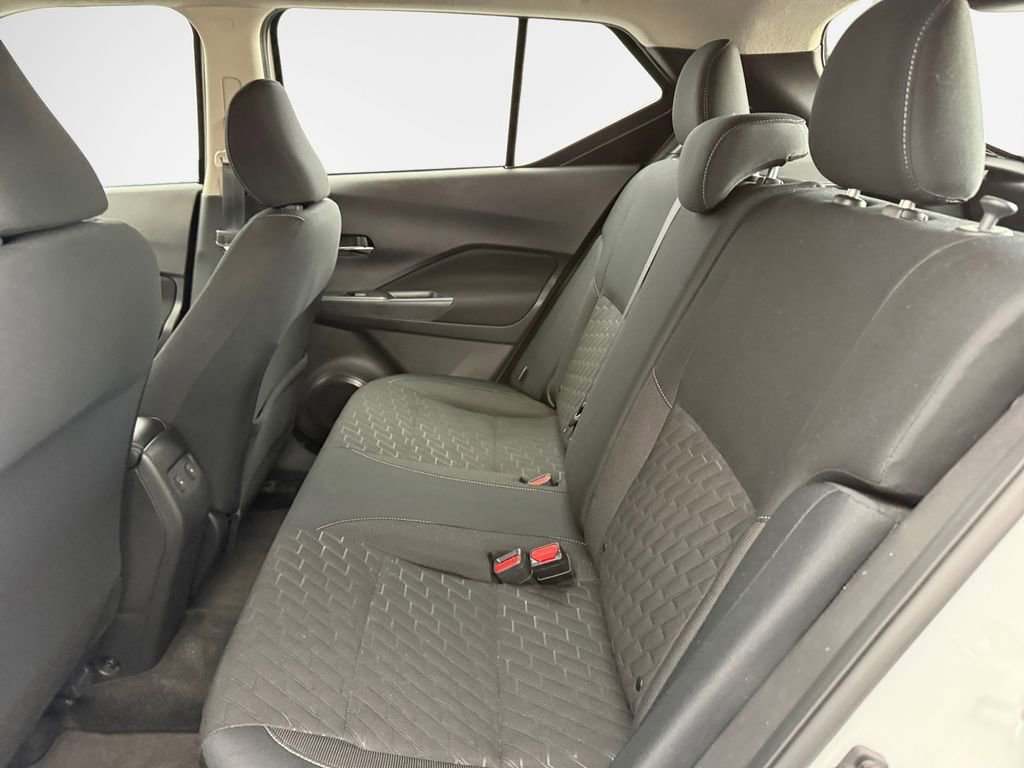Used 2023 Nissan Kicks SV image 22