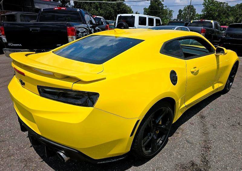 Used 2016 Chevrolet Camaro SS RWD image 2