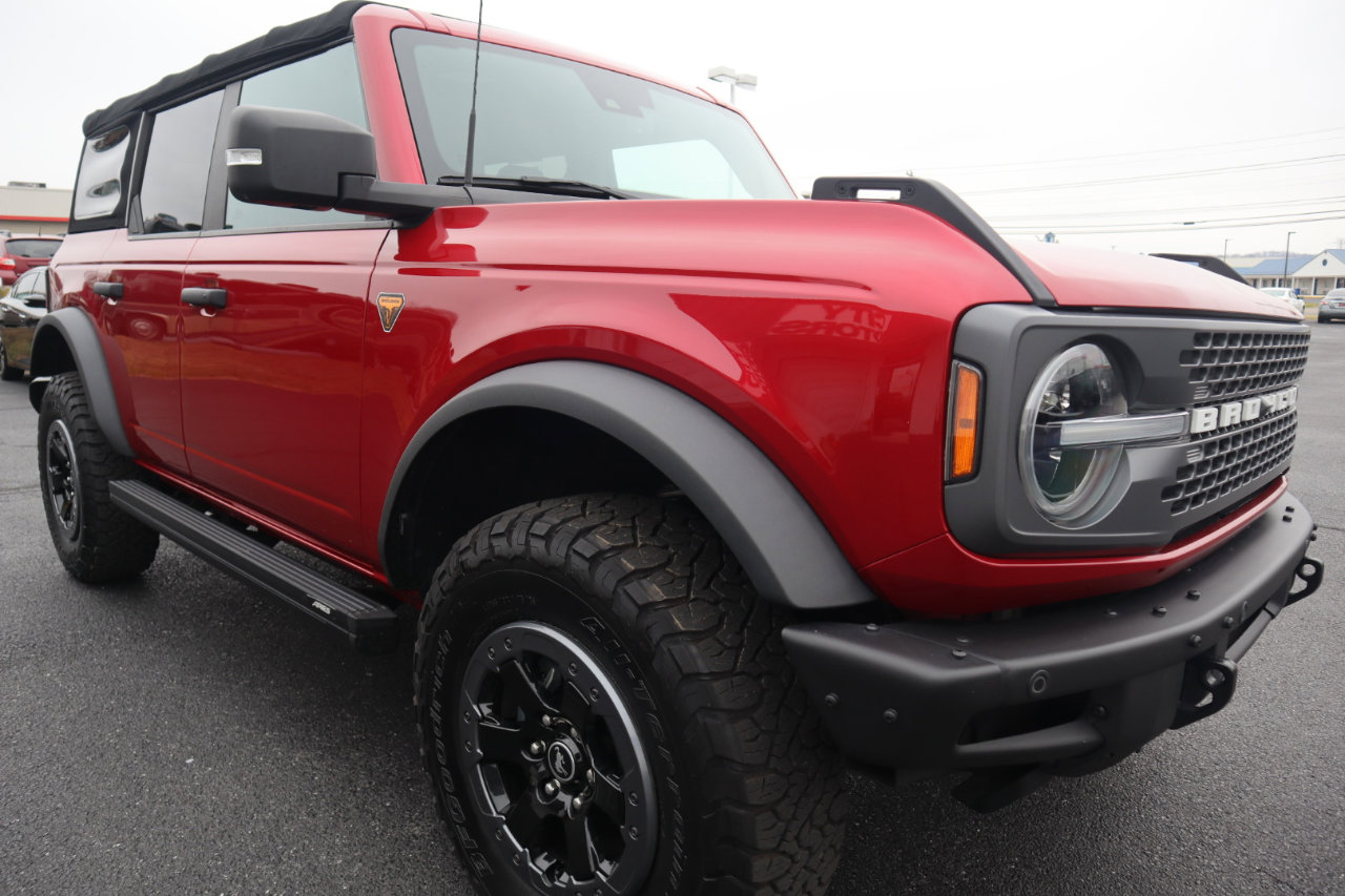 Used 2021 Ford Bronco Badlands image 33