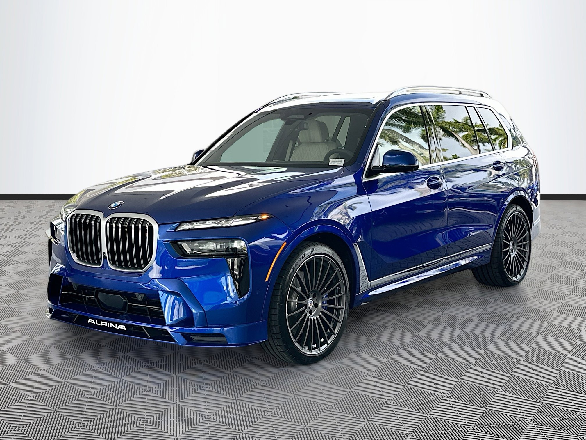 New 2026 BMW ALPINA XB7 image 3