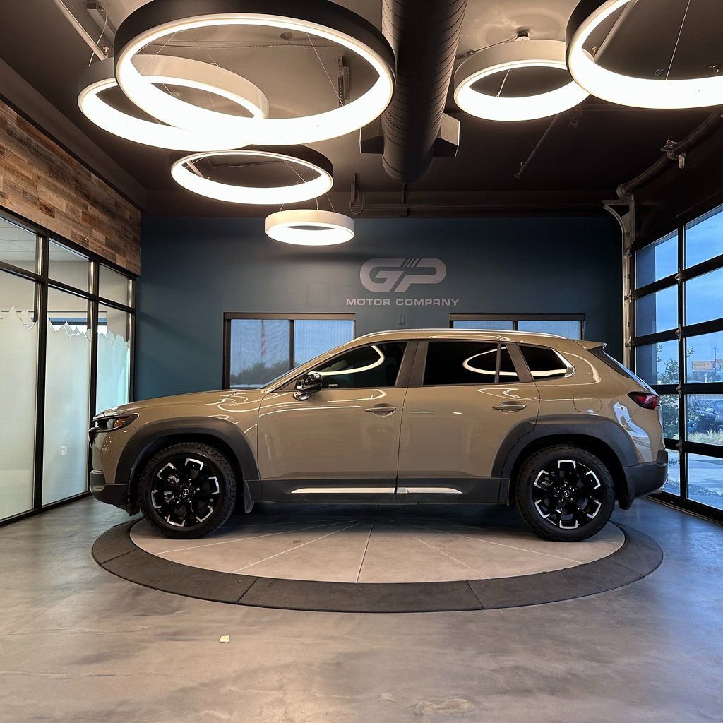 Used 2023 MAZDA CX-50 Meridian Edition w/ Apex Package image 6