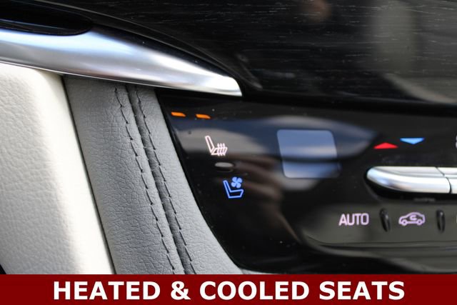 Certified 2025 Cadillac XT6 Premium Luxury AWD/4WD image 5