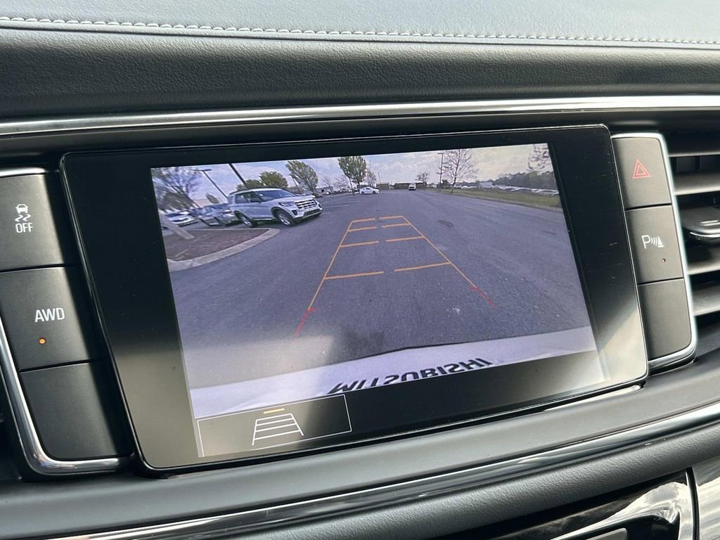 Used 2020 Buick Enclave Essence w/ Sport Touring Edition image 28