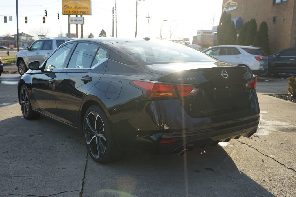Used 2023 Nissan Altima 2.5 SR FWD image 5