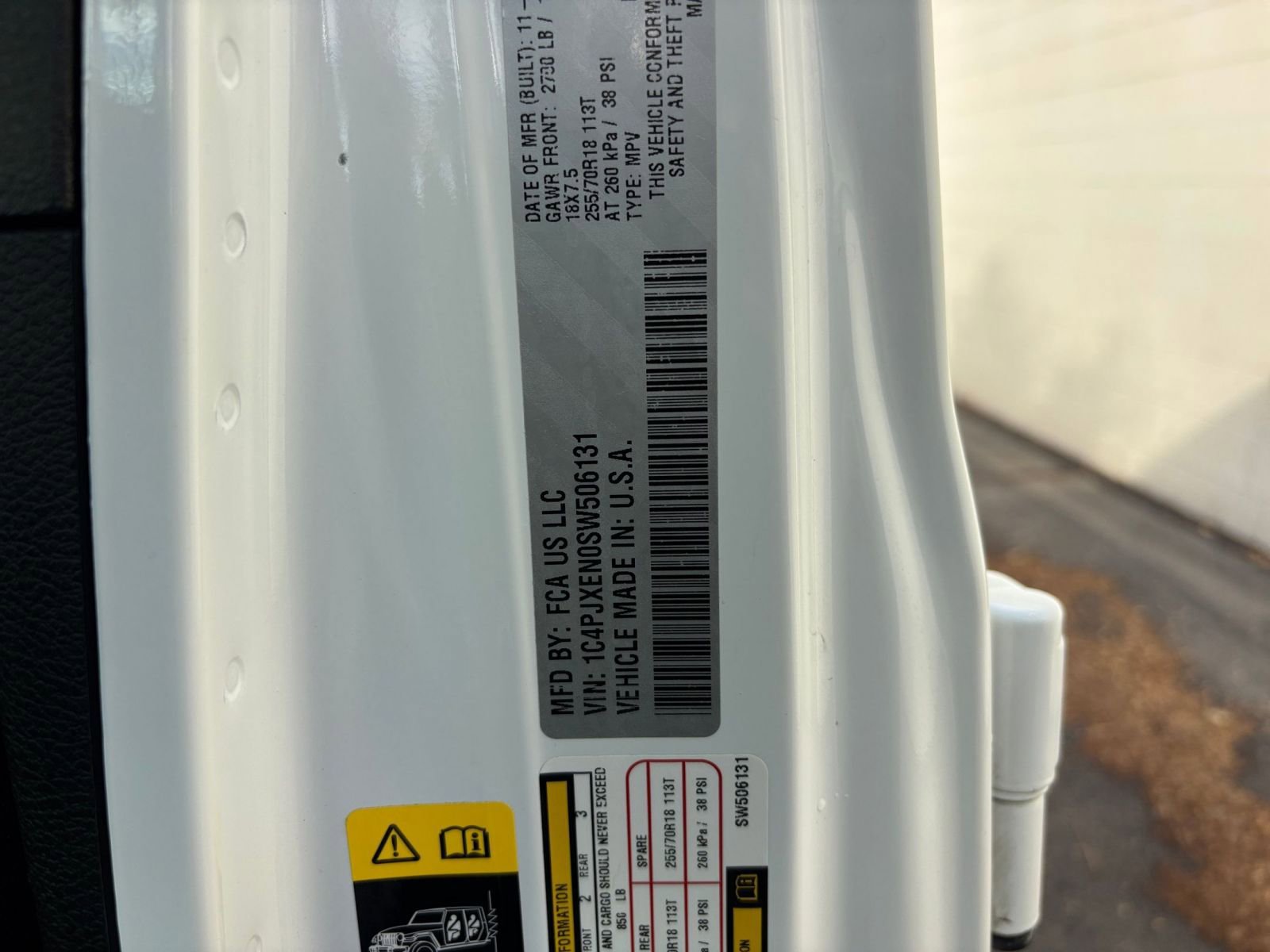 Used 2025 Jeep Wrangler Sahara image 29