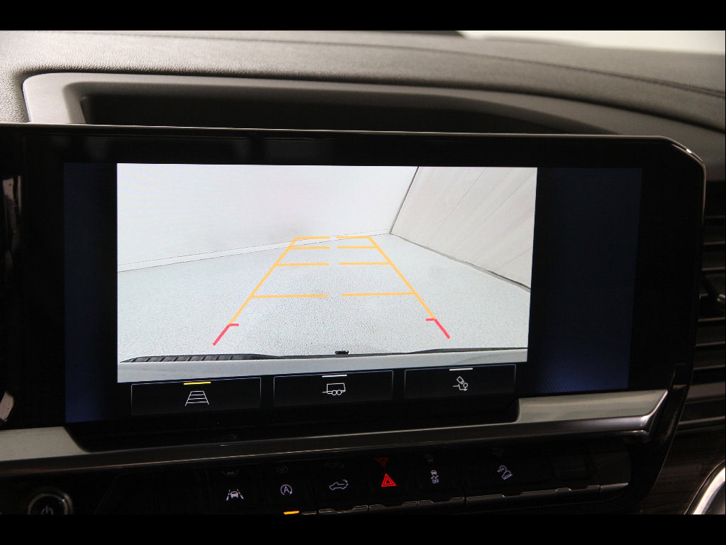 Used 2024 Chevrolet Silverado 1500 LT Trail Boss w/ Convenience Package II image 16