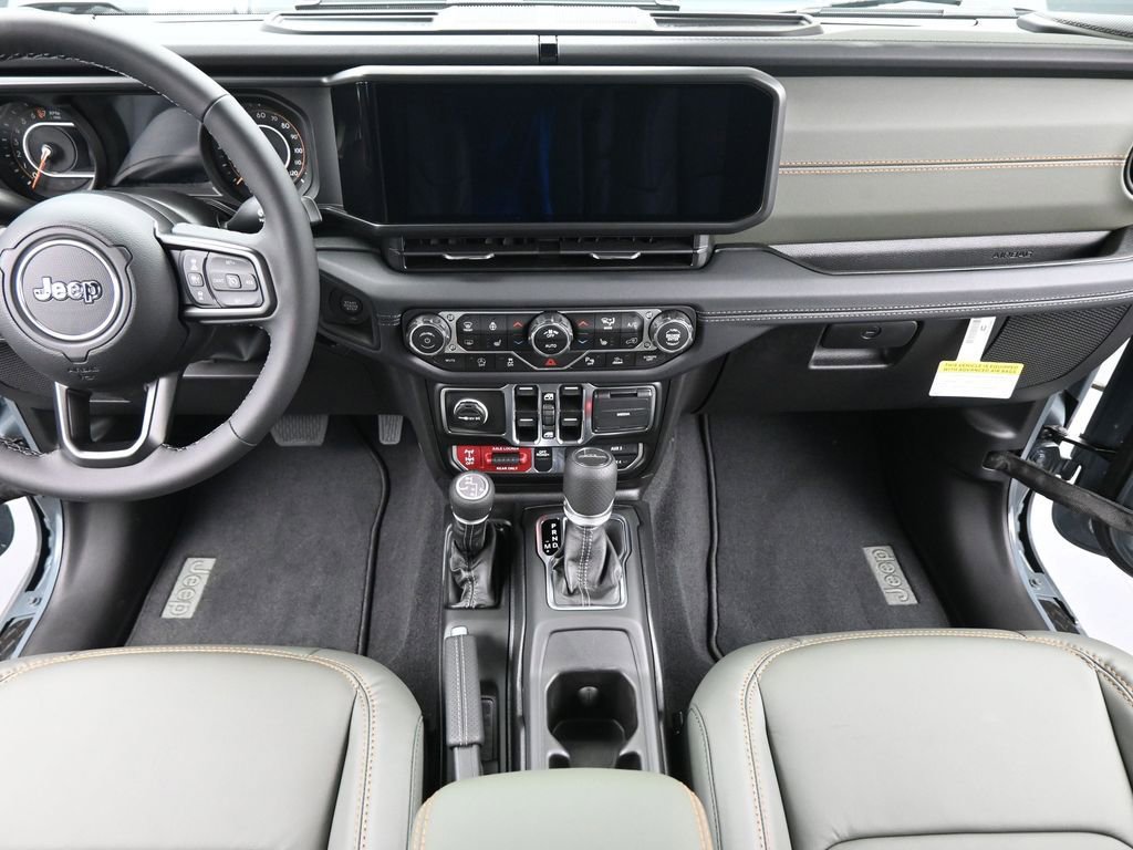 New 2025 Jeep Gladiator Mojave w/ Safety Group image 23