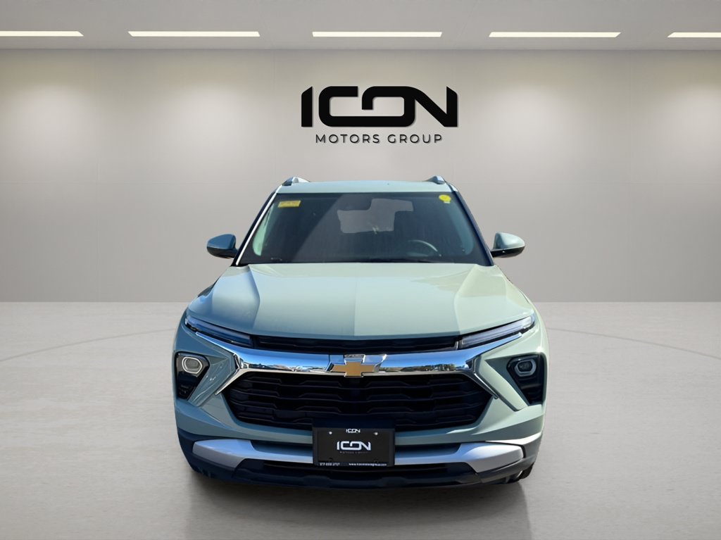 Used 2025 Chevrolet TrailBlazer LT AWD/4WD image 8