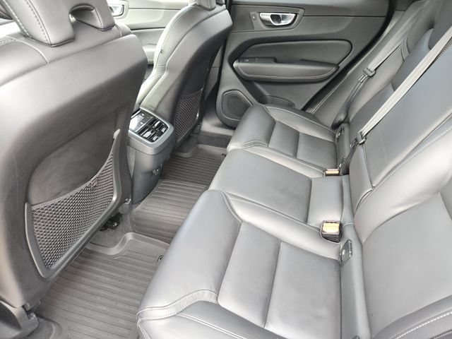 Used 2025 Volvo XC60 B5 Ultra w/ Protection Package Premier AWD/4WD image 32