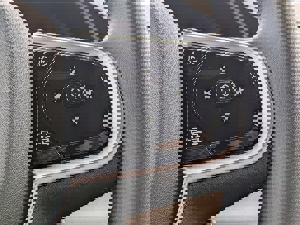 New 2026 Volvo XC90 B6 Plus image 36