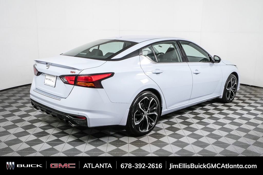 Used 2023 Nissan Altima 2.5 SR w/ SR Premium Package image 30