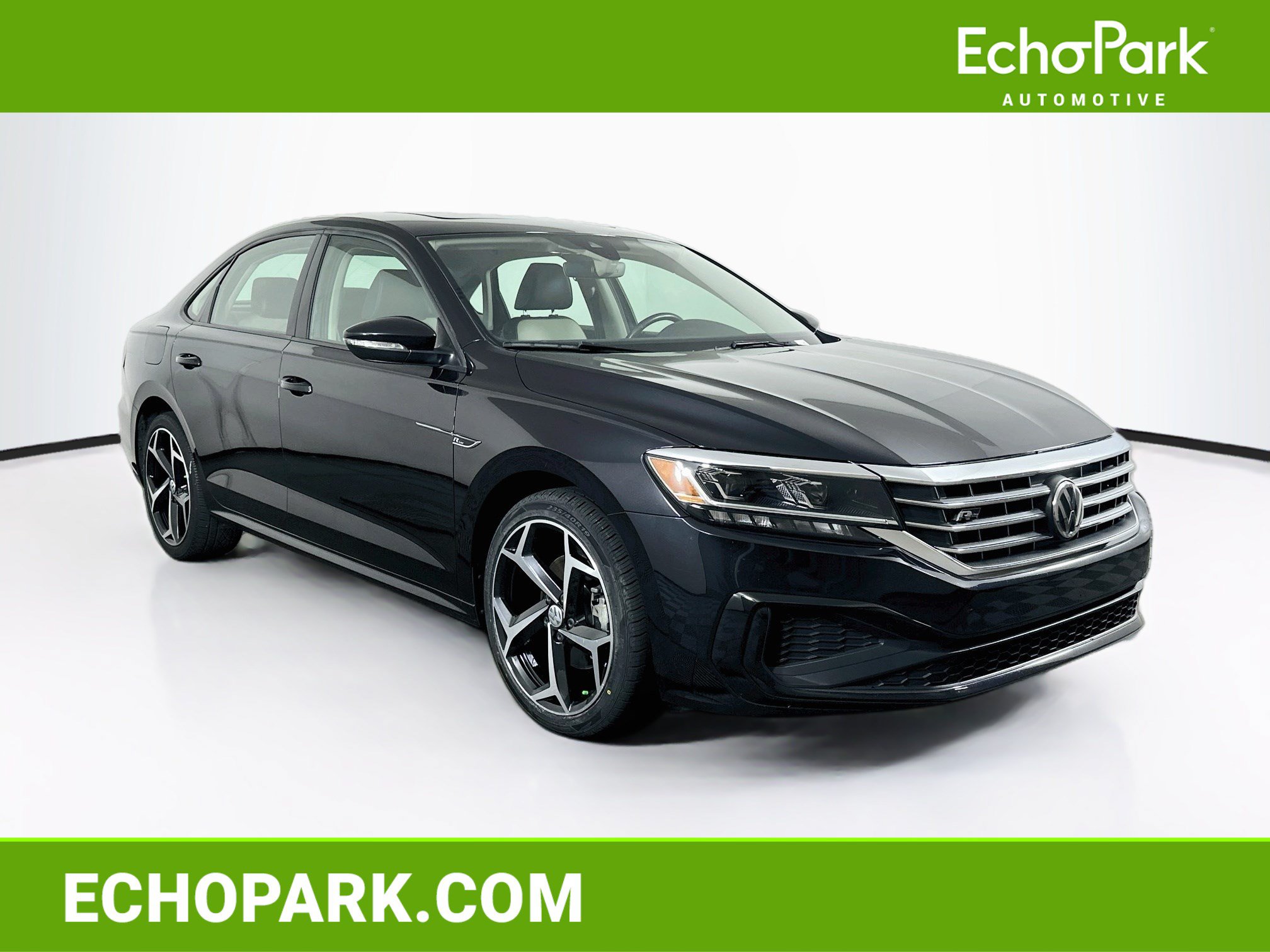 Used 2020 Volkswagen Passat 2.0T R-Line FWD image 1