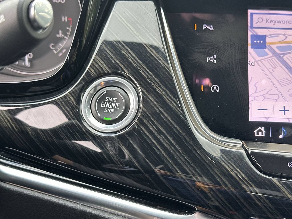 Certified 2023 Cadillac XT6 Premium Luxury w/ Technology Package FWD image 17