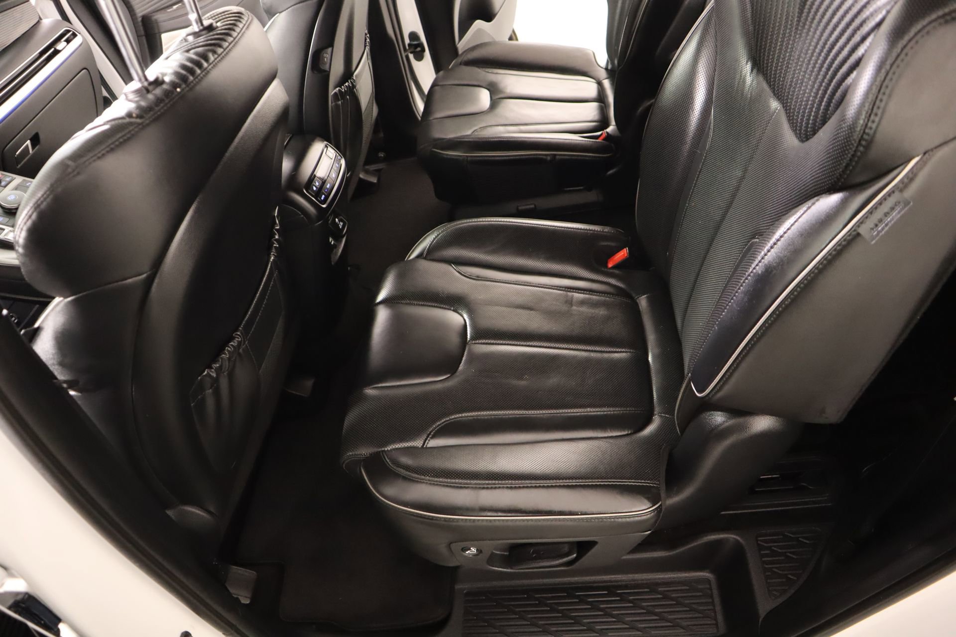 Used 2023 Hyundai Palisade Calligraphy FWD image 12