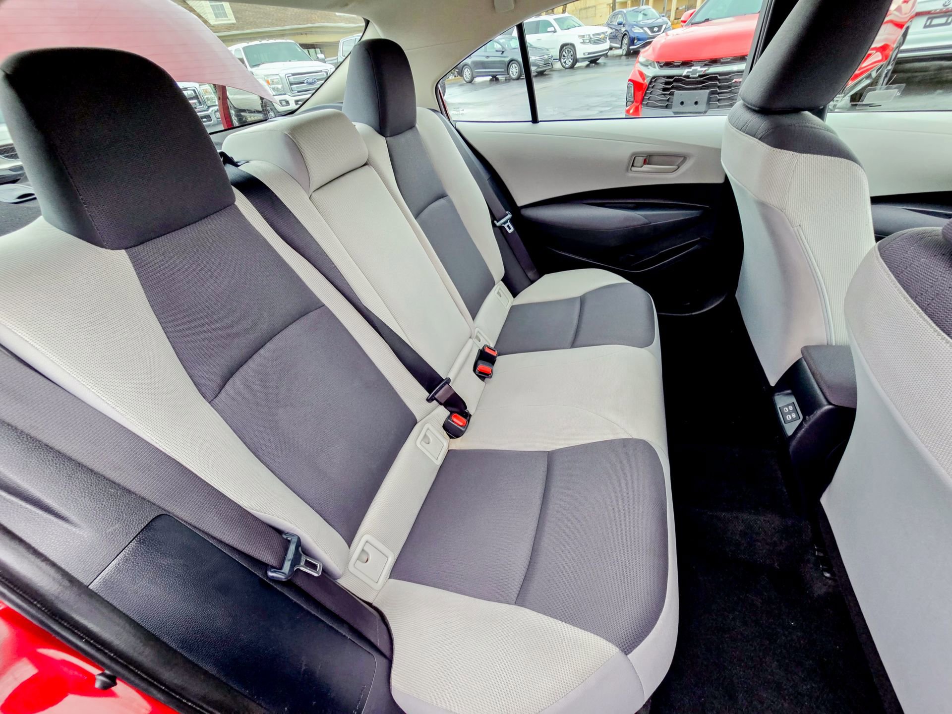 Used 2023 Toyota Corolla LE image 23