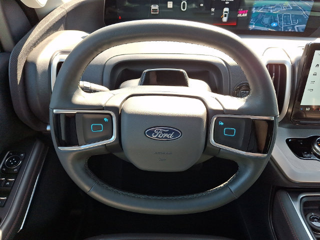 Certified 2025 Ford Expedition Active AWD/4WD image 23