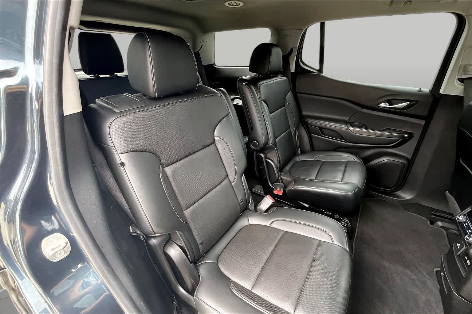 Used 2020 GMC Acadia SLT FWD image 18