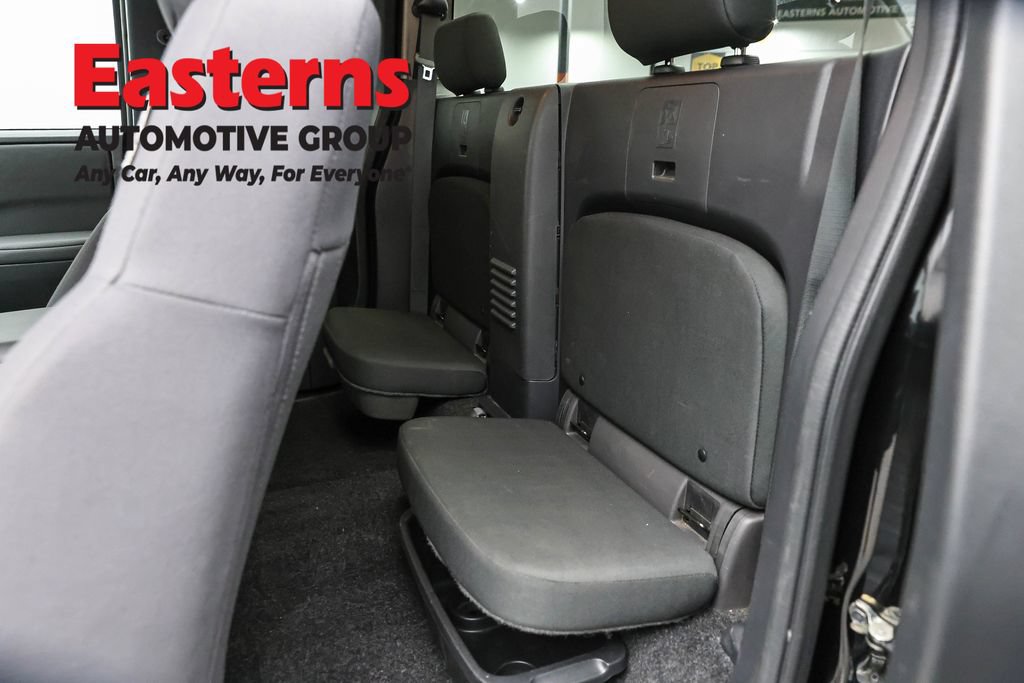 Used 2022 Nissan Frontier S RWD image 20