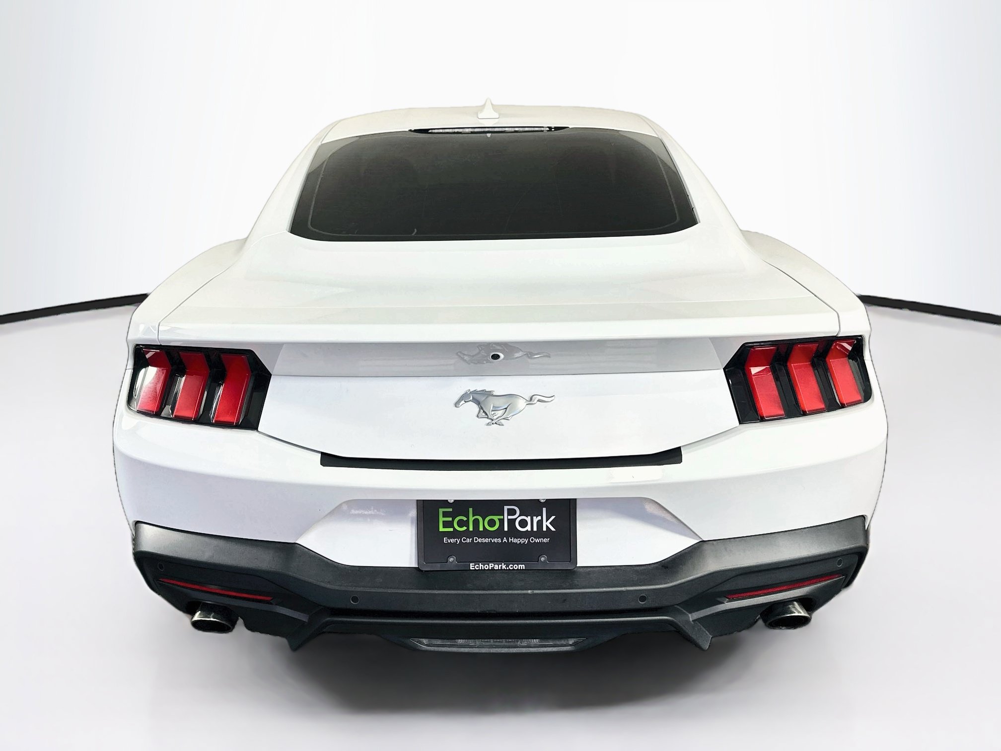 Used 2024 Ford Mustang Coupe RWD image 7