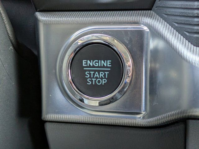 Used 2025 Ford F150 Lariat w/ Equipment Group 502A High image 32