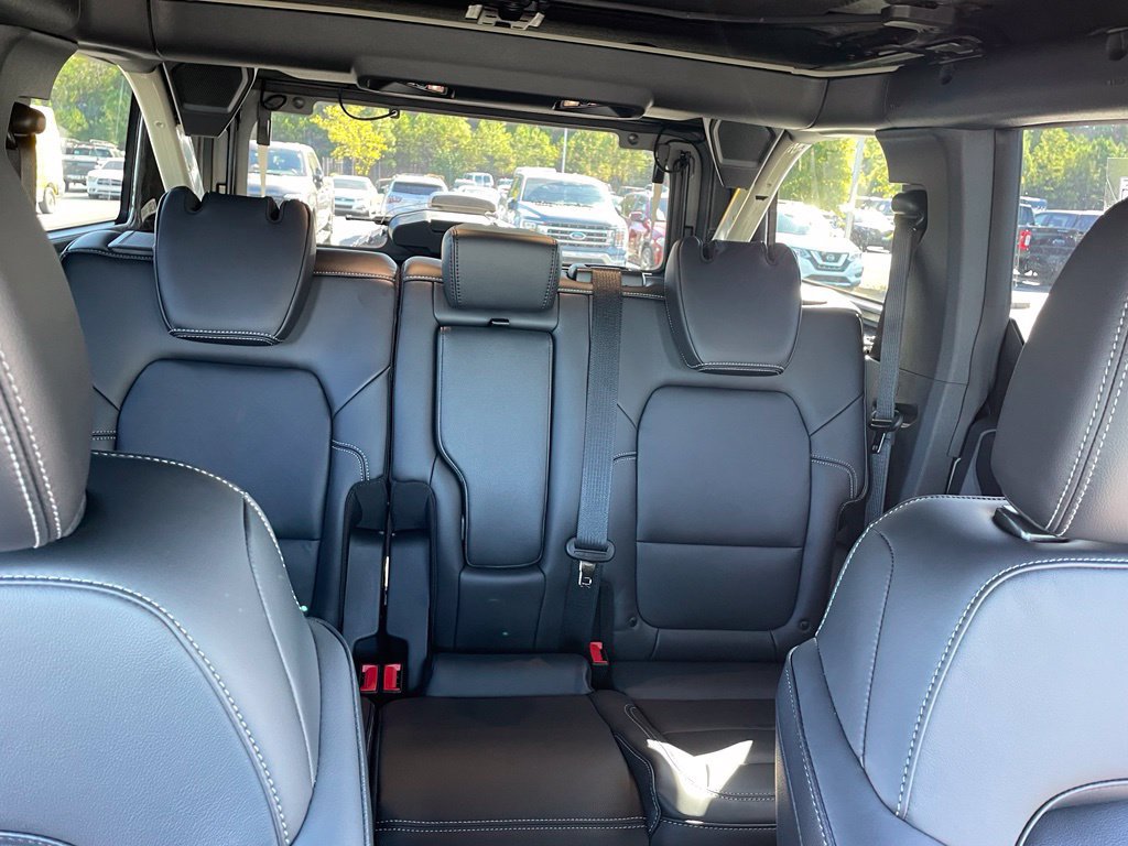 New 2026 Ford Bronco Outer Banks w/ Sasquatch Package AWD/4WD image 30