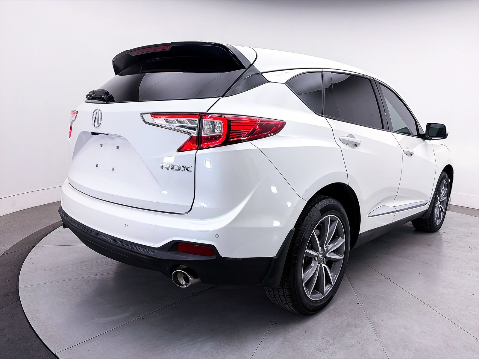 Used 2019 Acura RDX w/ Technology Package FWD image 17