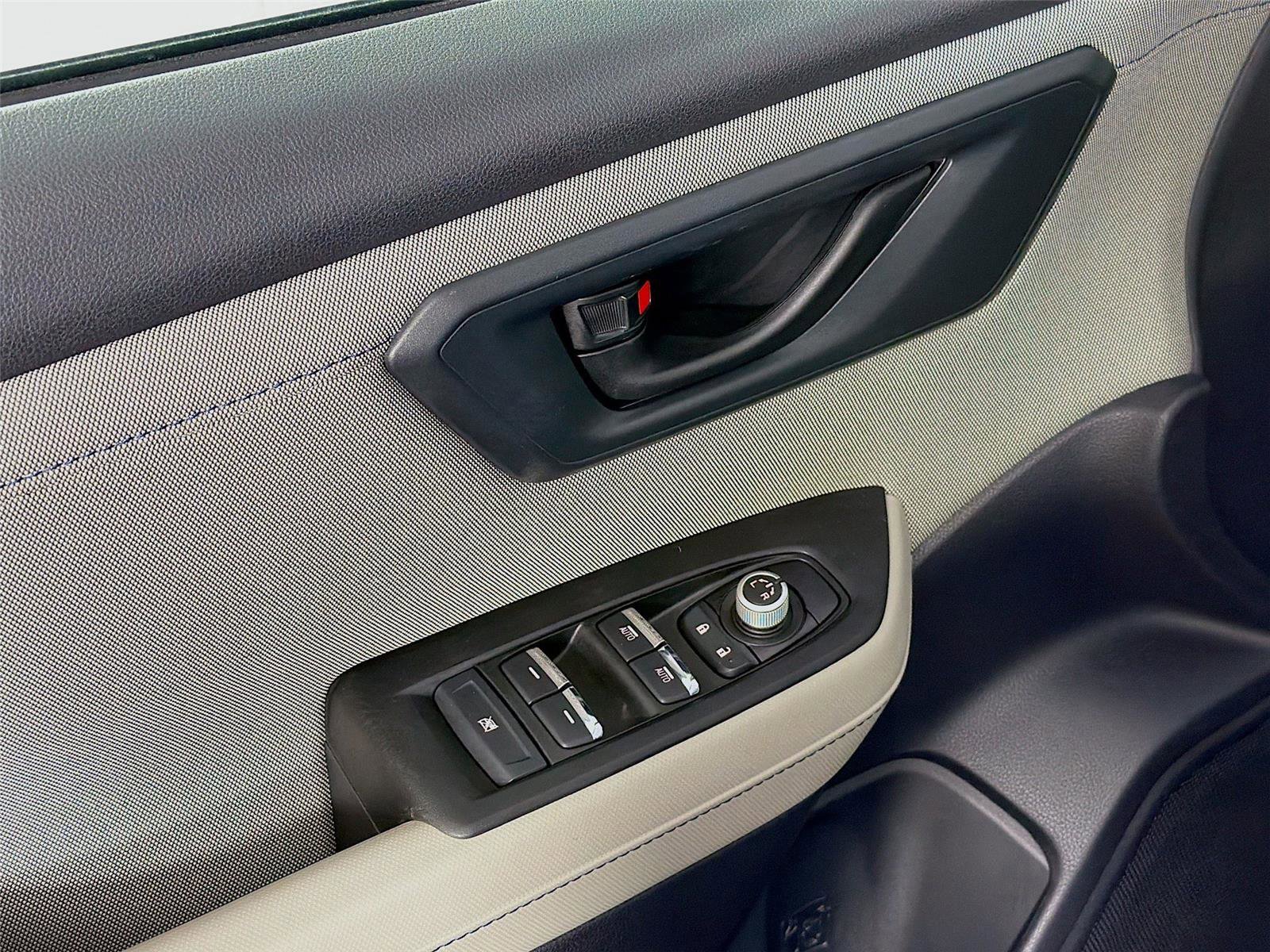 Certified 2026 Subaru Forester Premium AWD/4WD image 19