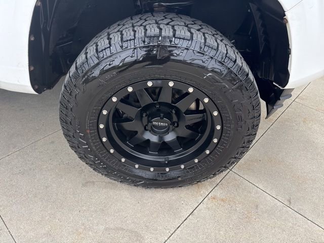 Used 2019 Toyota Tacoma SR w/ SR Convenience Package AWD/4WD image 9