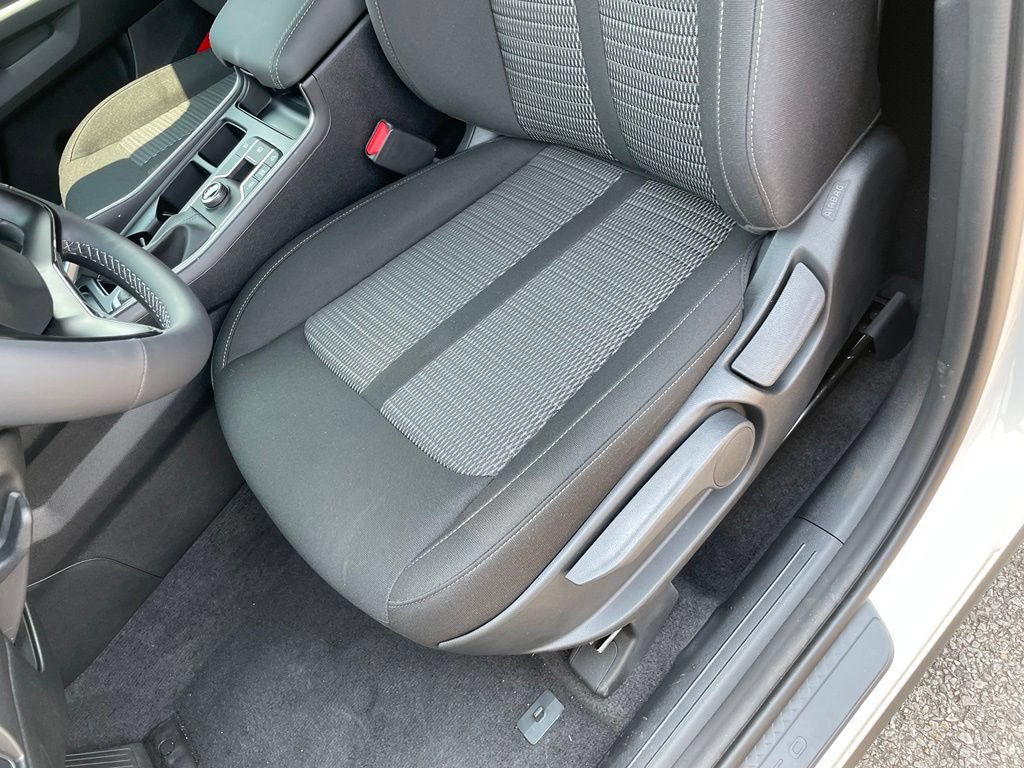 New 2026 Kia Sorento LX FWD image 24