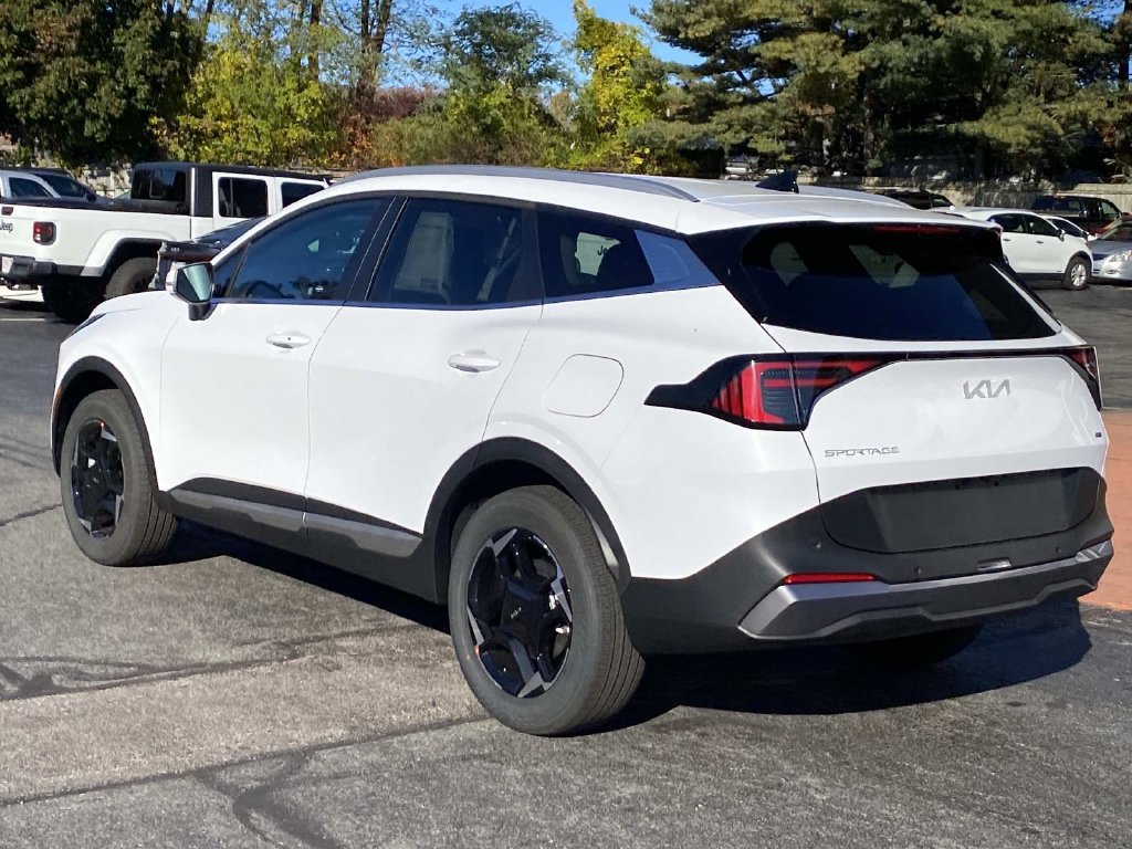 New 2027 Kia Sportage EX AWD/4WD image 3