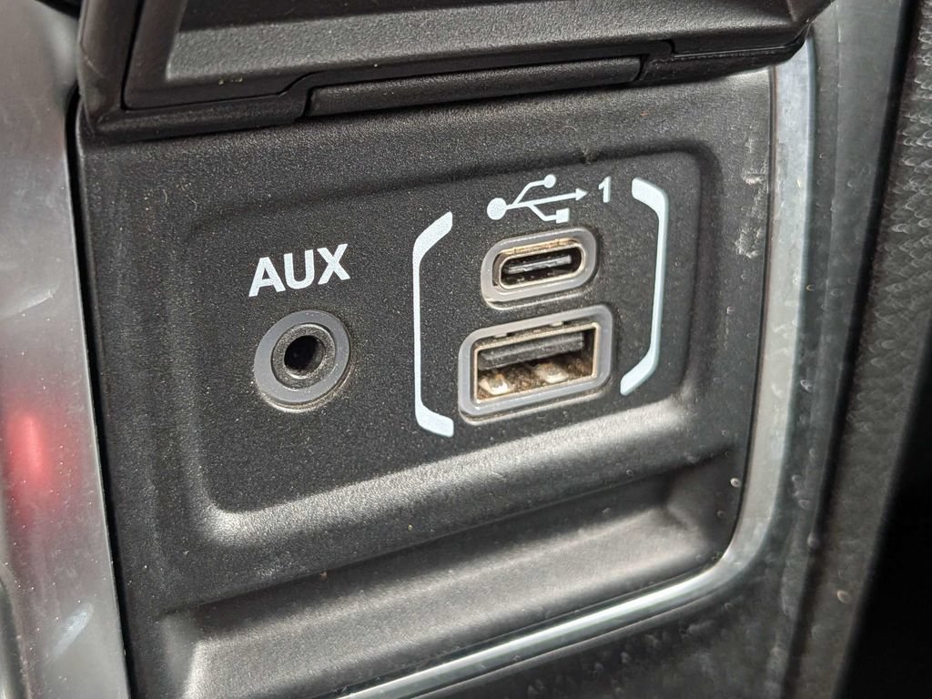 Used 2025 Jeep Gladiator Sport AWD/4WD image 22