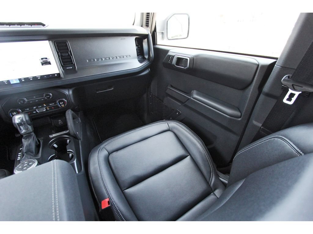 Certified 2026 Ford Bronco Badlands AWD/4WD image 11