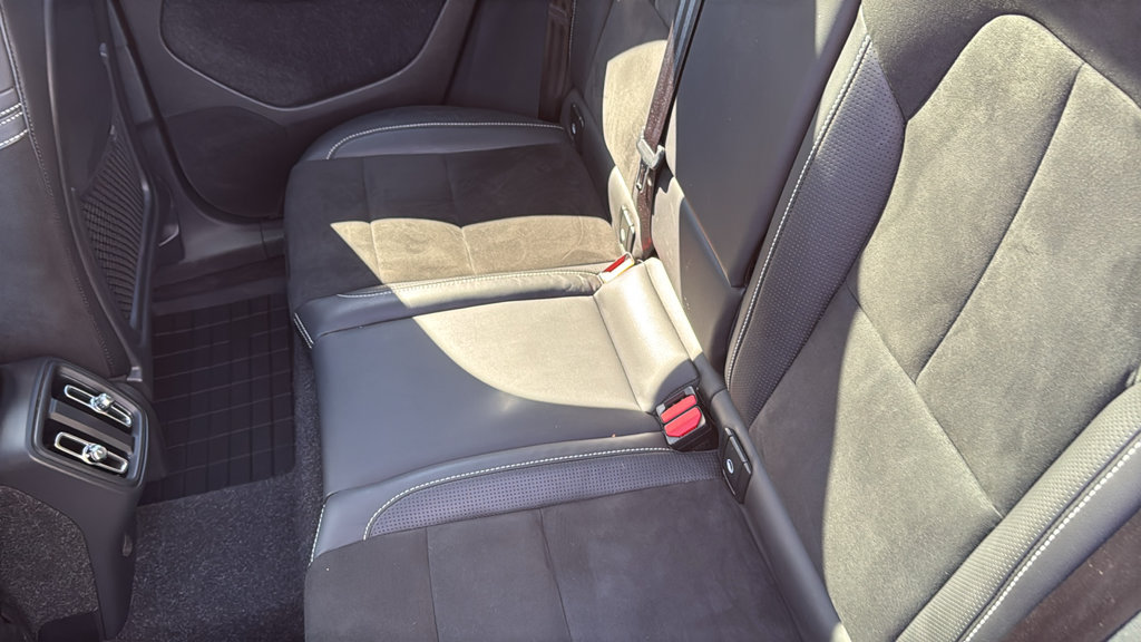 Used 2019 Volvo XC40 T5 R-Design AWD/4WD image 34