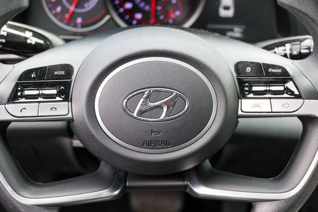Used 2023 Hyundai Elantra SEL FWD image 9