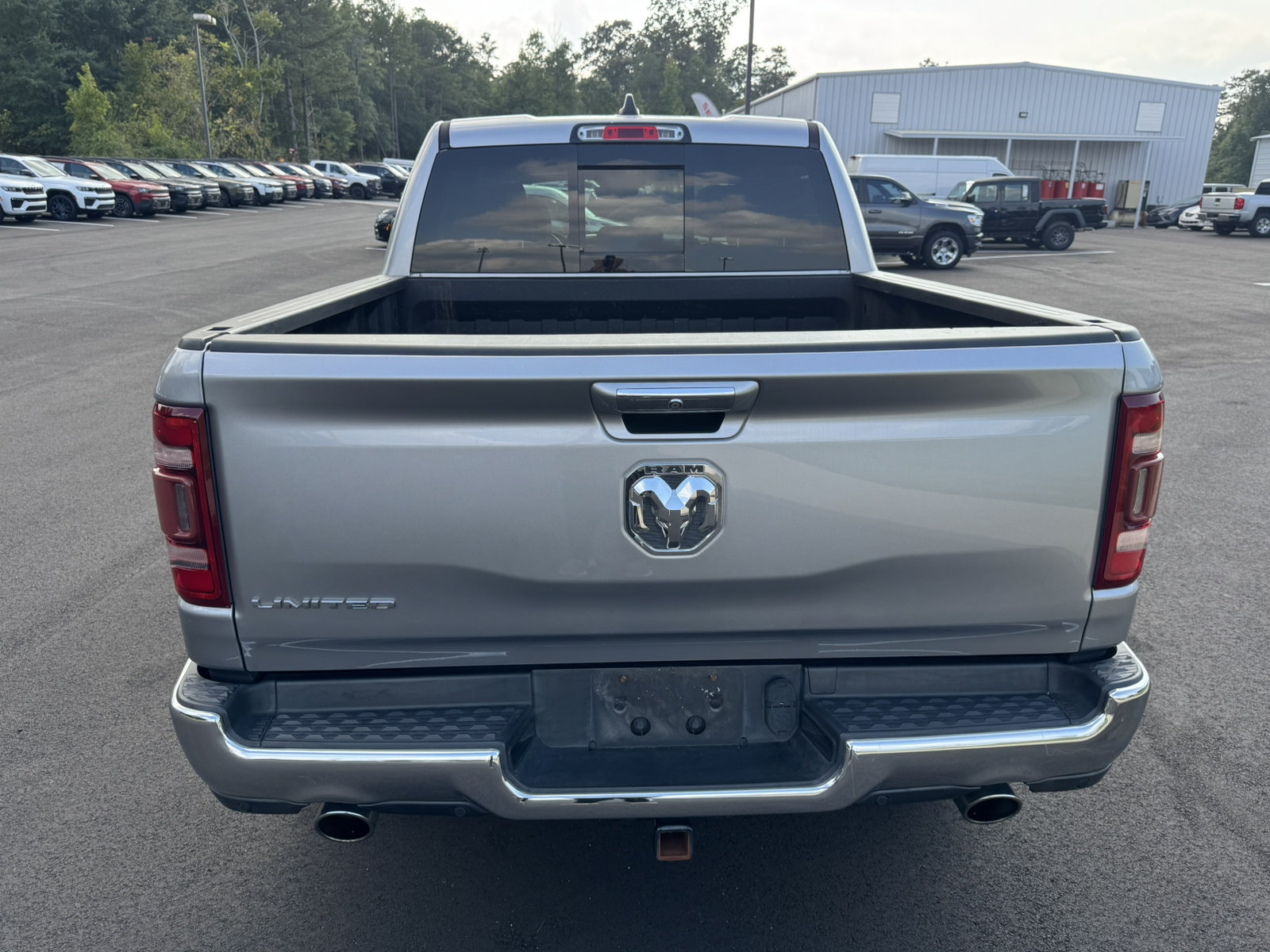 Used 2019 RAM 1500 Limited RWD image 6