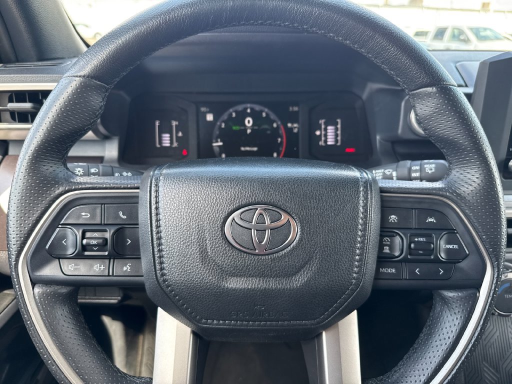 Certified 2025 Toyota 4Runner SR5 AWD/4WD image 24
