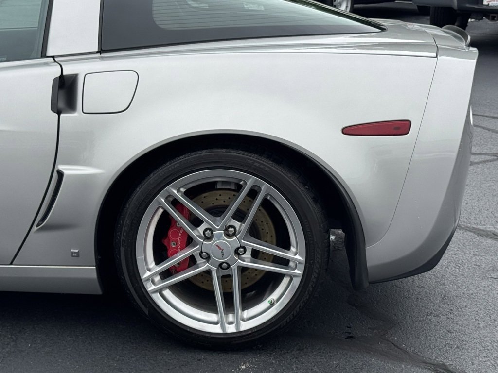 Used 2006 Chevrolet Corvette Z06 w/ Preferred Equipment Group image 30