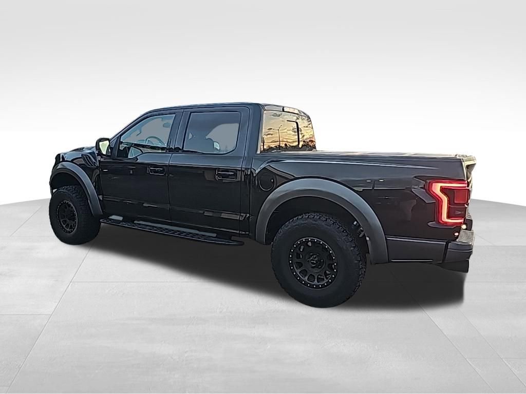 Used 2017 Ford F150 Raptor w/ Equipment Group 802A Luxury image 11